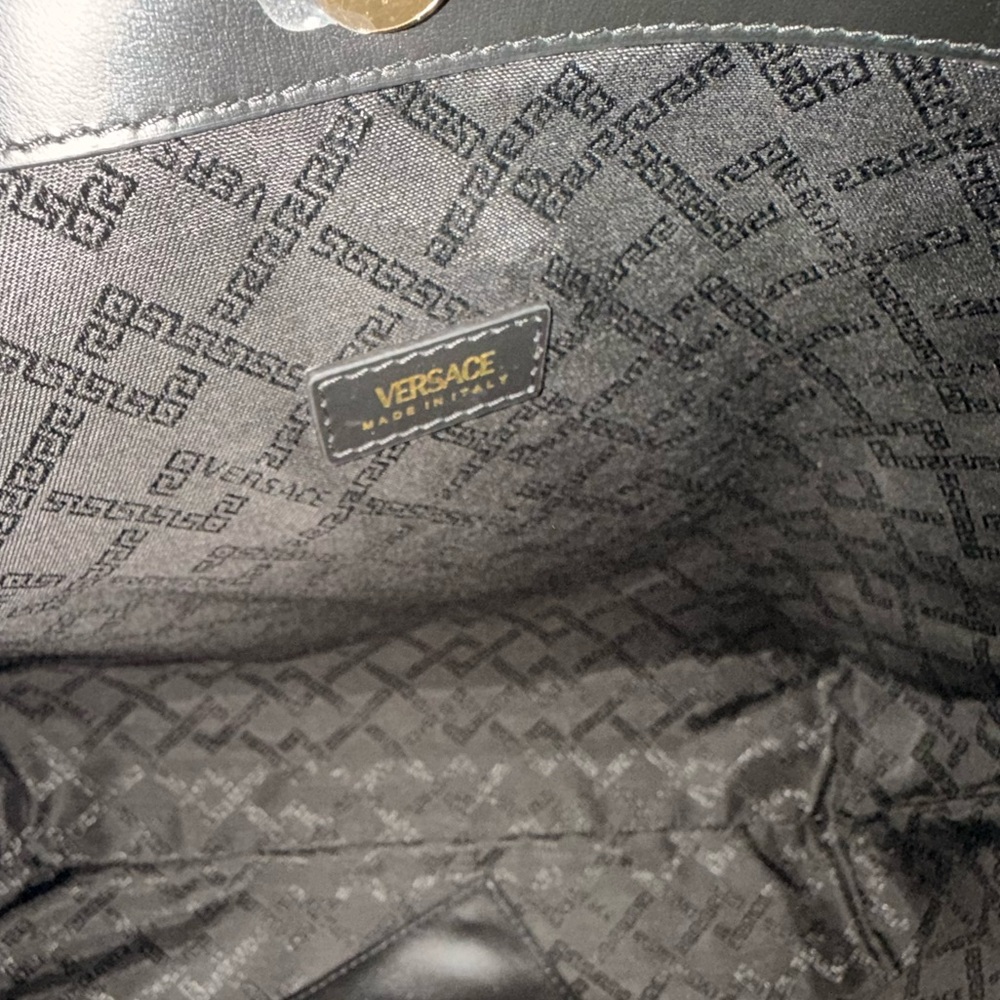 NEW Versace Geometric Pink and Black Tote with dust bag NWT AUTHENTIC - Picture 8 of 17